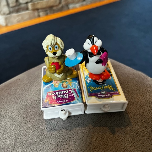 Disney / McDonalds Toys Disney Vhs Train Car Mcdonalds Happy Meal Vintage 998 Set Of 2